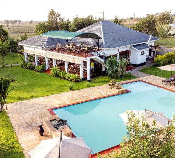MOYONI AIRPORT LODGE Schwimmbad