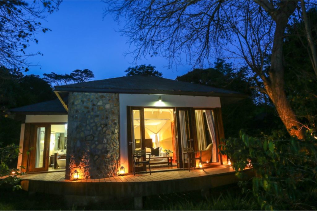 Zimmer Lake Duluti Lodge