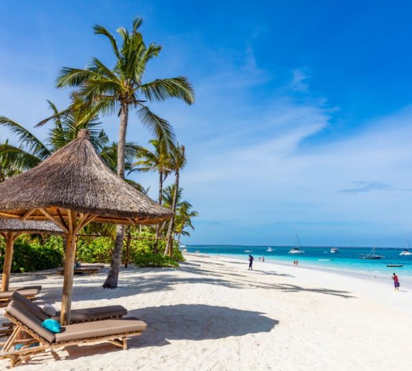 Nungwi Beach auf Zanzibar
Nungwi Beach auf Zanzibar
Nungwi Beach auf Zanzibar